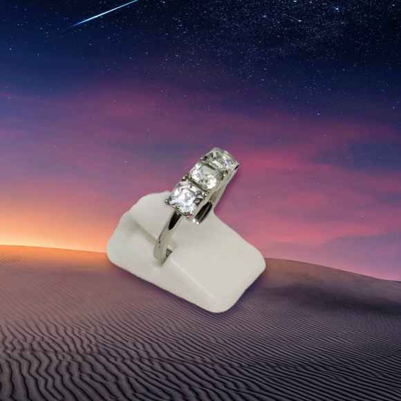 NEW White Sapphire 3 Stone Ring in Stainless Steel - Picture 4 of 13